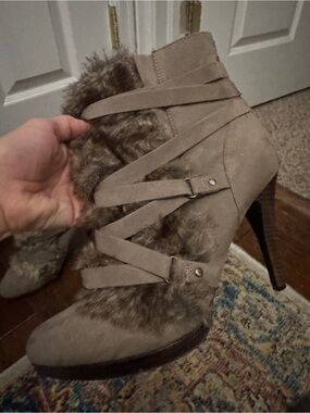 Kohl's Taupe Faux-Fur Suede Ankle Booties